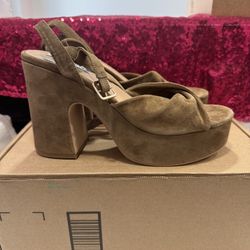 Steve Madden Suade Heels- Size: 8.5