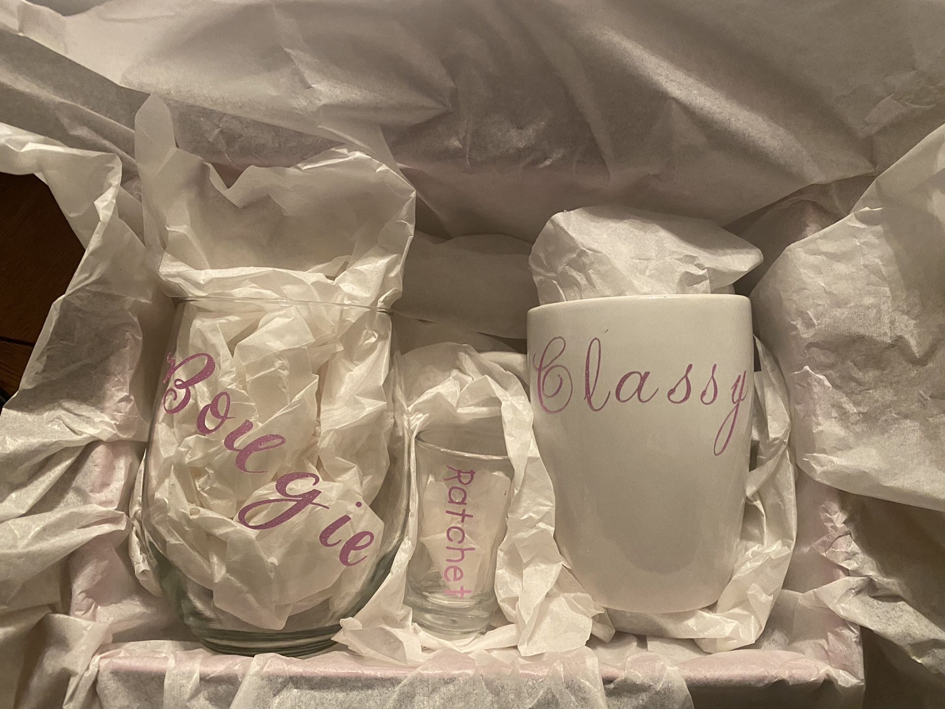 Classy Bougie Ratchet Savage Gift Set With Face Mask