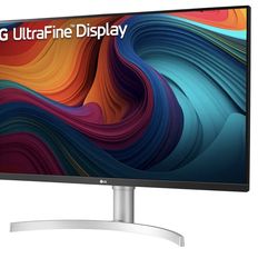 LG 32UN550-W 32” 4K UHD Monitor – HDR10 – Adjustable Stand