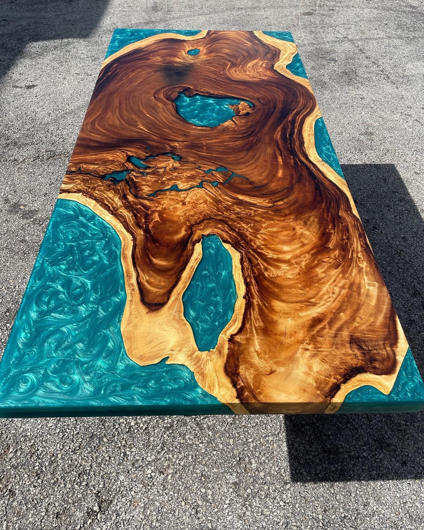 EXOTIC LIVE EDGE SLABS