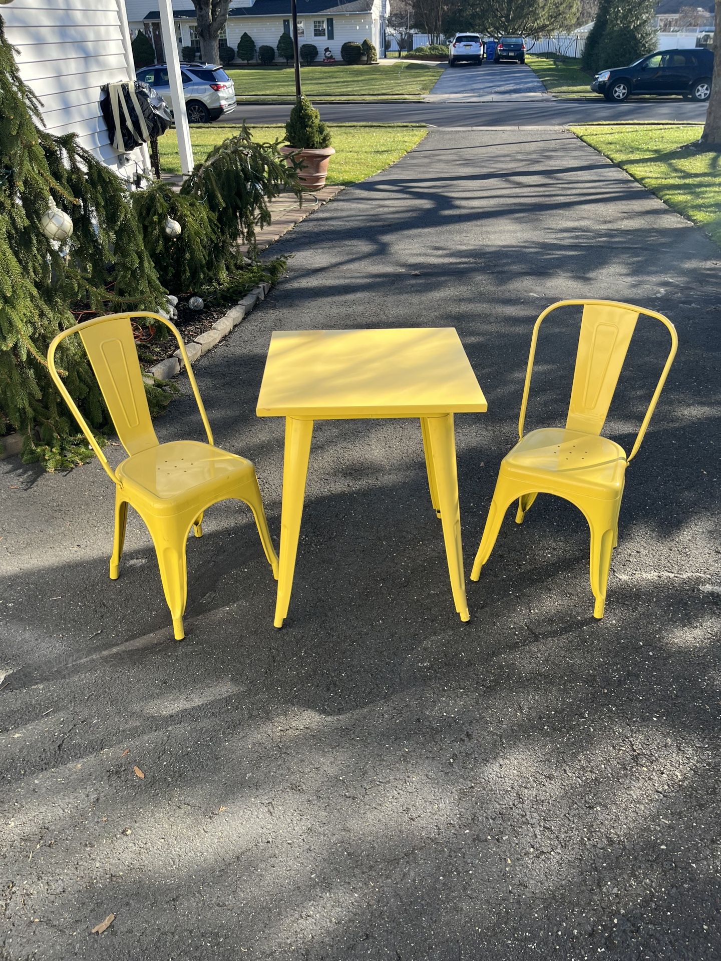 Outdoor Table And 2 Chairs set