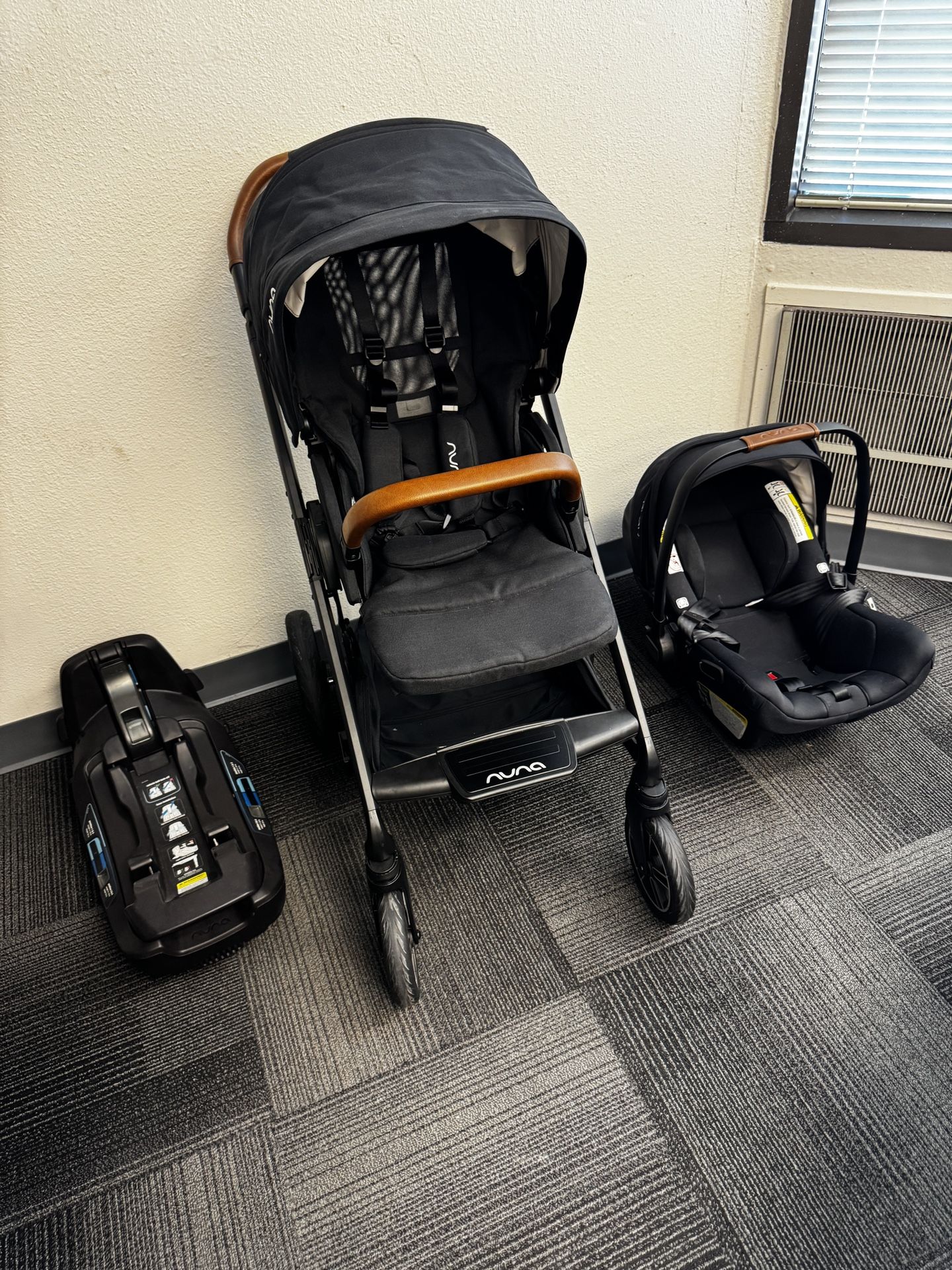 Nuna Mixx Next, Pipa Lite Rx Carseat, & Pipa Relx Base