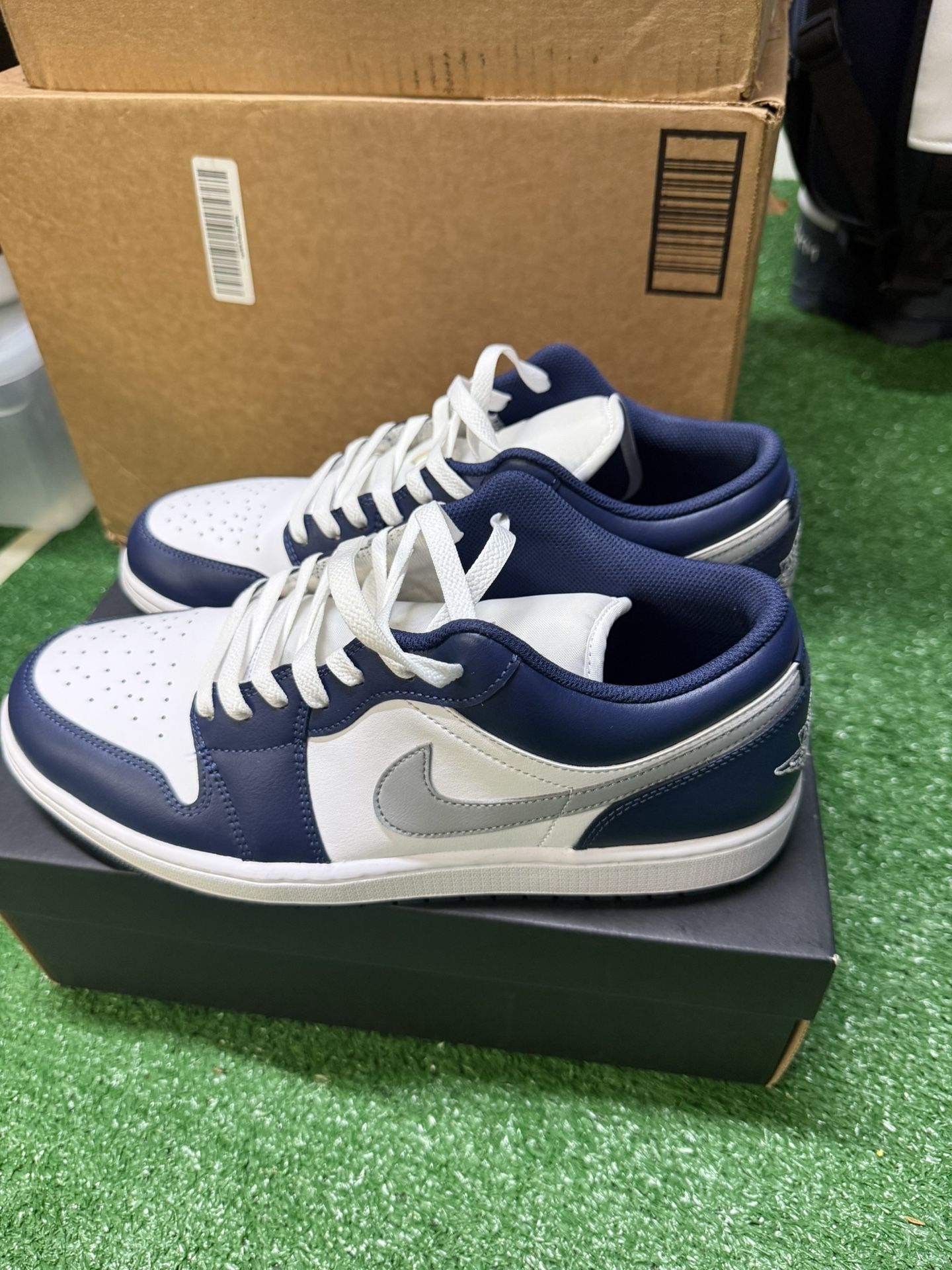 Air Jordan 1 Low - Size 12