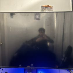 55” tv sharp/ roku