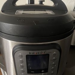 Instant Pot 8qt Duo Nova Pressure Cooker