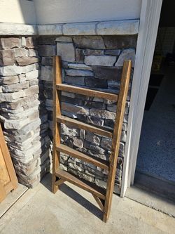 Blanket Ladder And Wall Shelf 