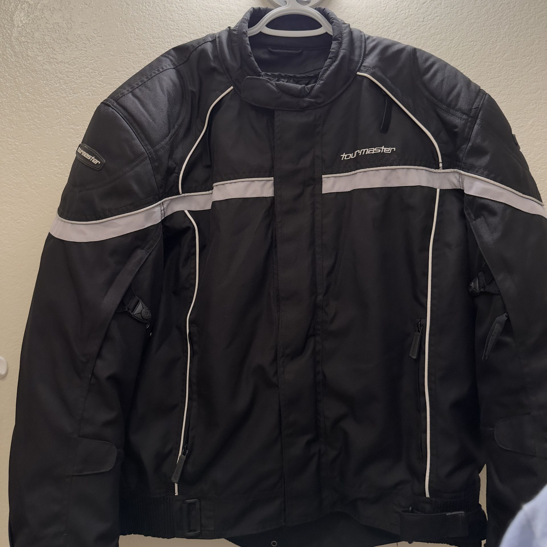 Tourmaster Jett Series 2 Jacket Size XL Mens for Sale in Fresno, CA ...
