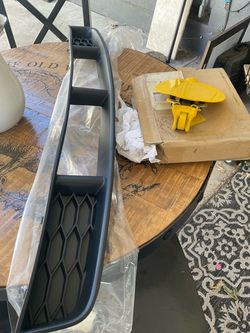 2006 Mustang GT Parts Lower front Grill and gas tank lid