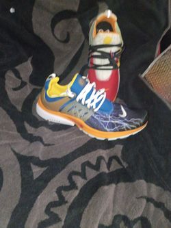 Nike shoes
