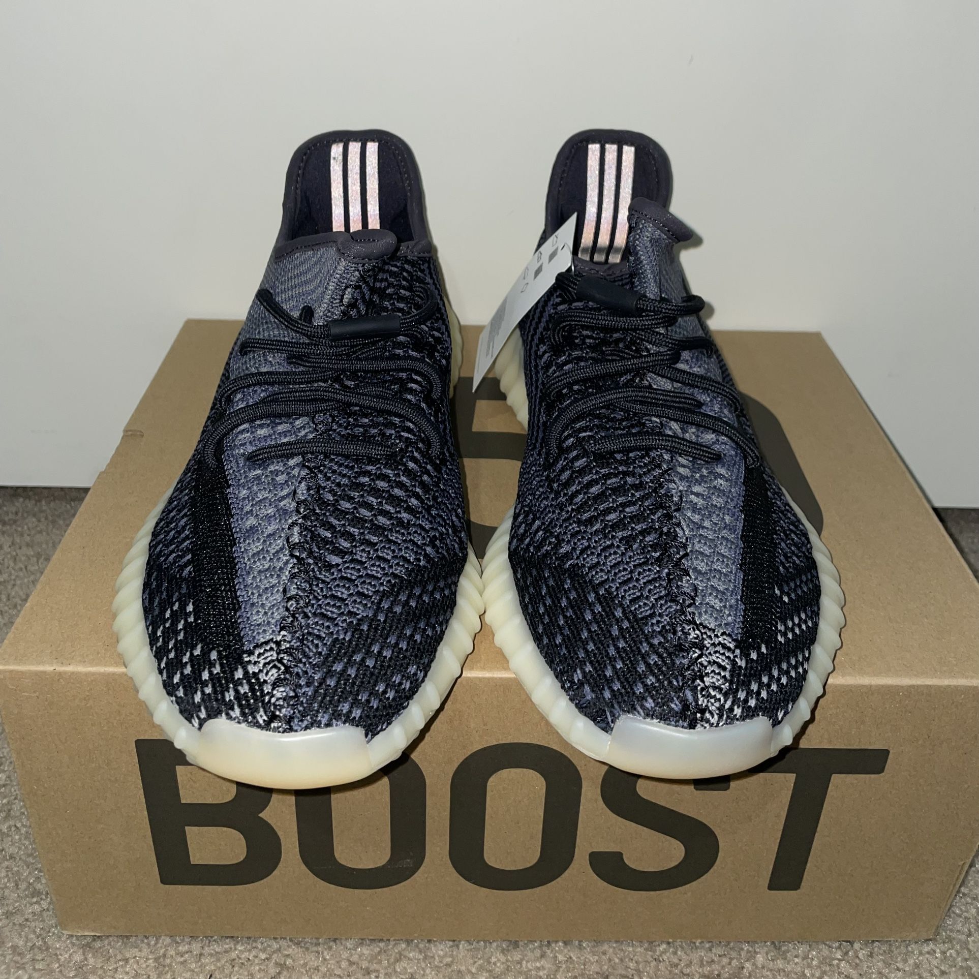 Yeezy 350 V2 Carbon Asriel size