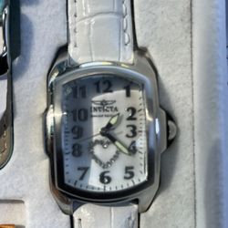 Women INVICTA Watch 