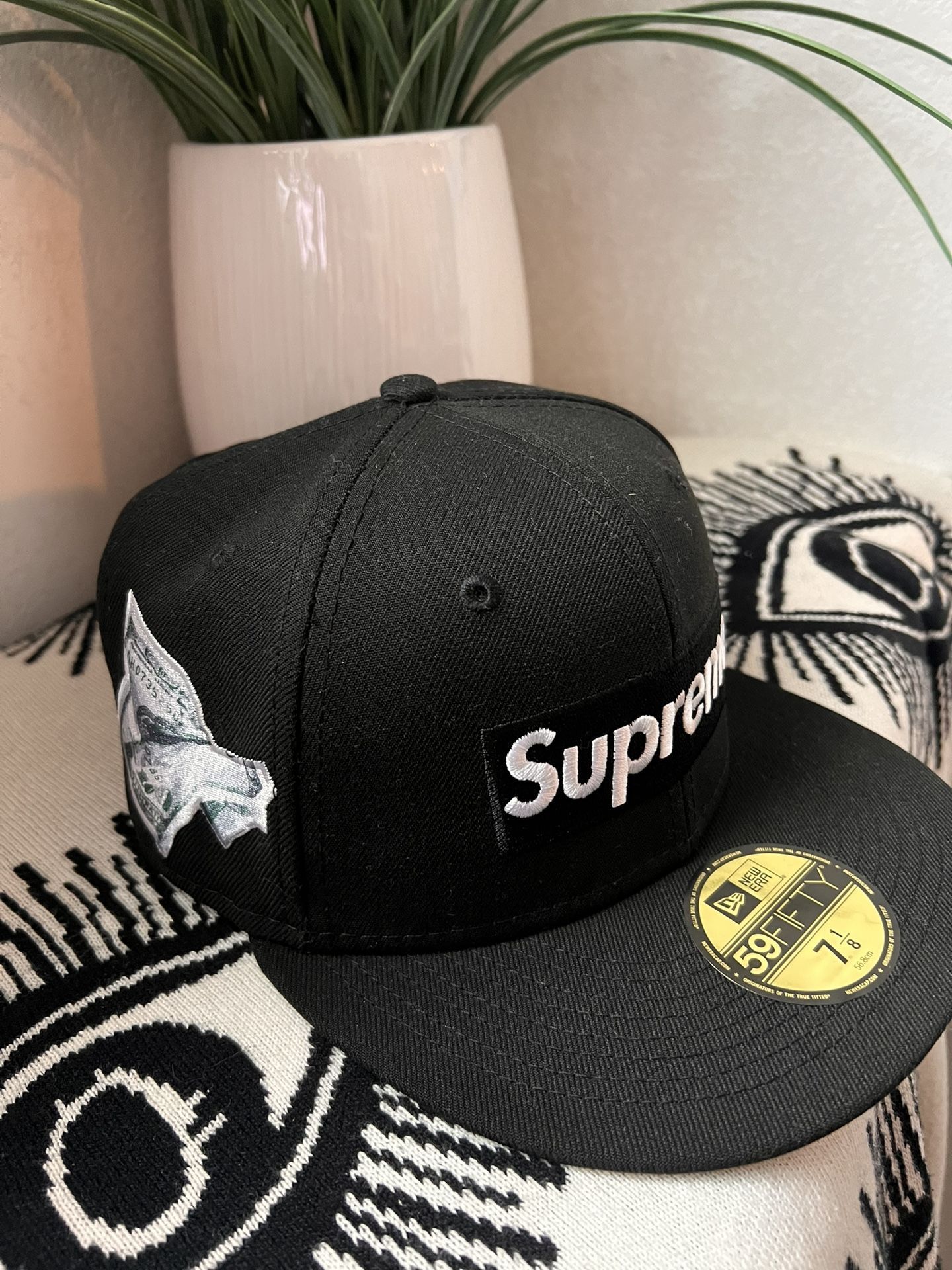 New Supreme Money Box Logo New Era Hat