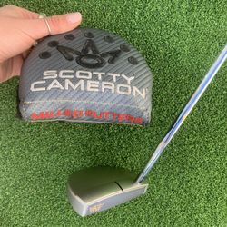 SCOTTY CAMERON FUTURA PUTTER