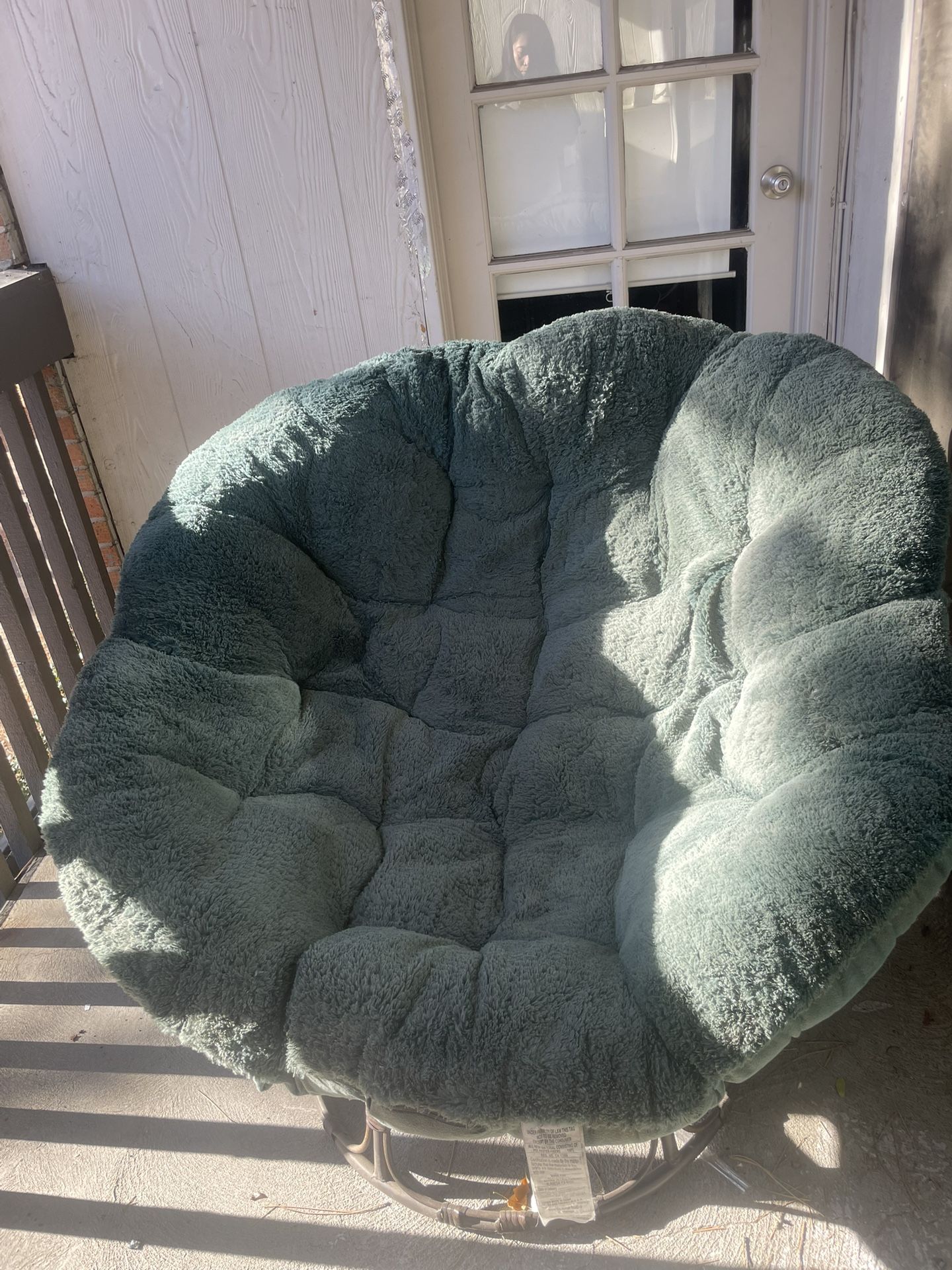 Cushioned Chair 