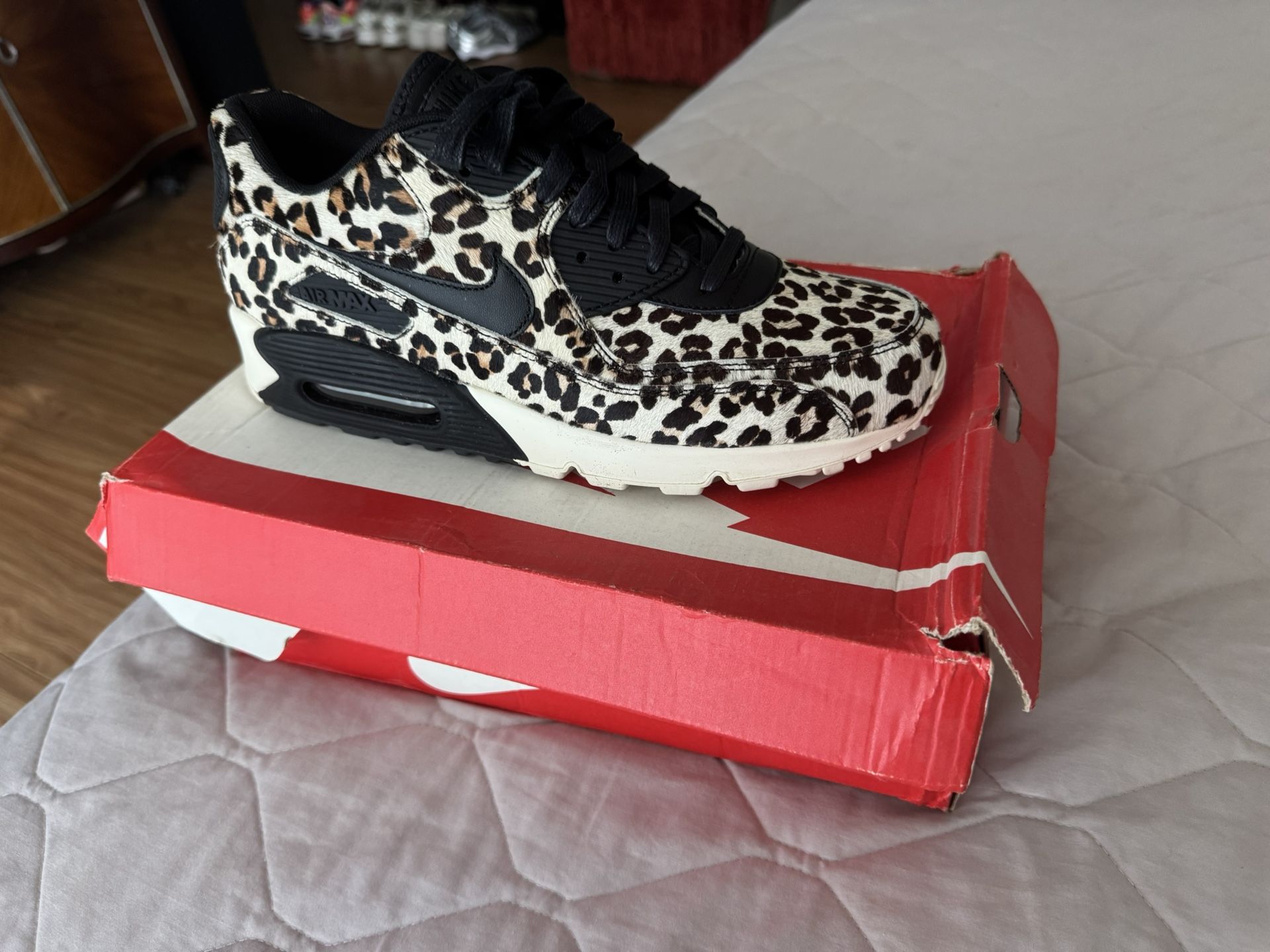 Nike Air Max 90 Womens Size 12