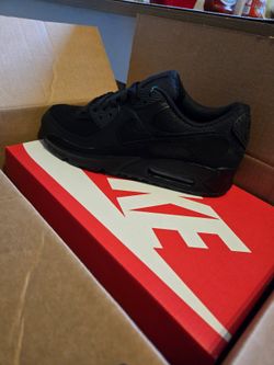 Men's Nike Black Sneakers Size 8