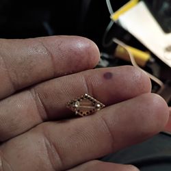 Pen nice gold and real diamonds and pearls