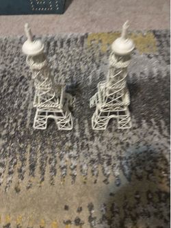 2 Eiffel Tower