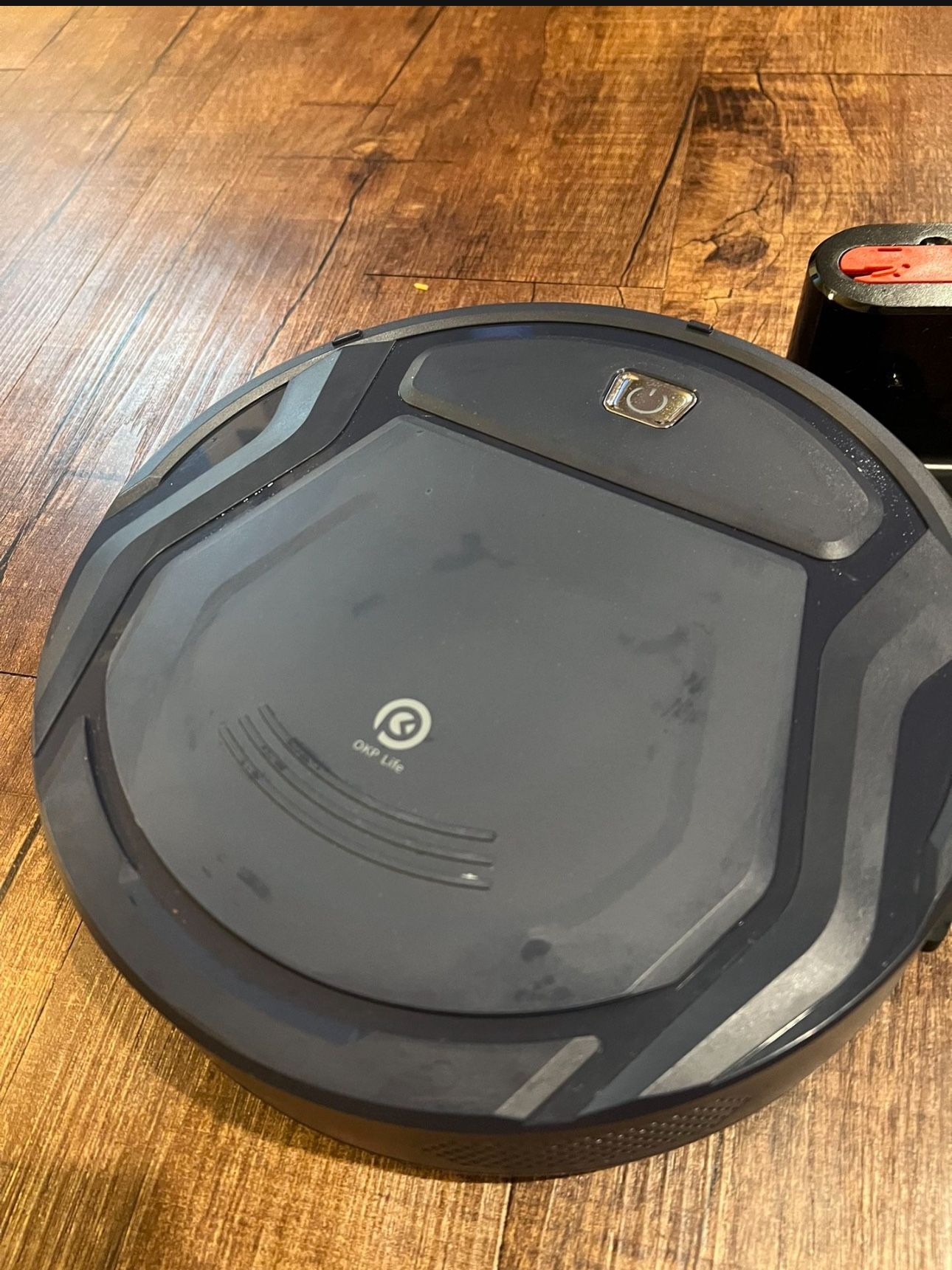 OKP Robot Vacuum Cleaner, Tangle-Free 2200Pa Suction, Slim, Low Noise,