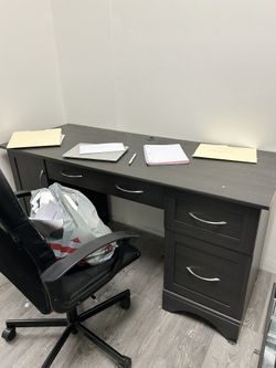 Desk And Chair 