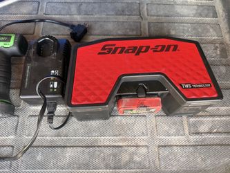 Snap on cordless impacts