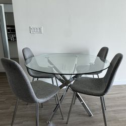 Chairs And Table Great Condition
