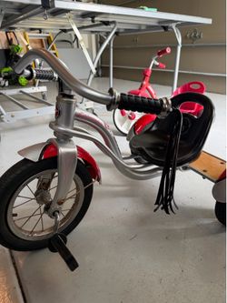 Schwinn Roadster Tricycle
