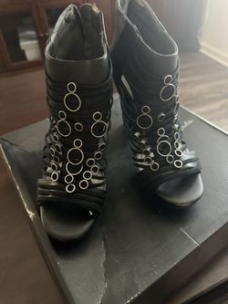 Michael Antonio Studio TEDRICK BLACK HEELS SIZE 6.5