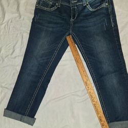 Grace In LA Capri's Size 31