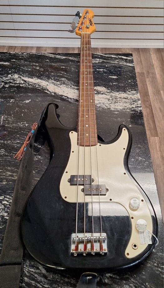 Peavey Bass Guitar Milstone