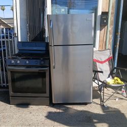 Stainless Stove& Refrigerator 