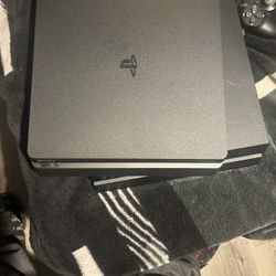 PS4 Nun Wrong With Them They Work Good Trades Or Cash 200 All 