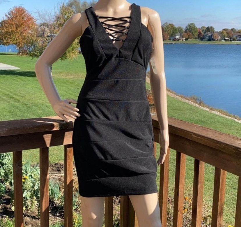 Crystal Doli women’s crisscross lace up bandage bodycon dress size 3