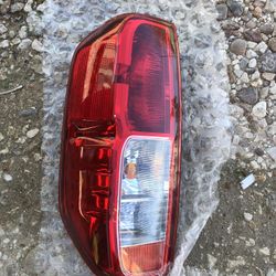 Taillight Side Driver Nissan Frontier 2008-2018