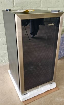 Danby Refrigerator Beverage Center
