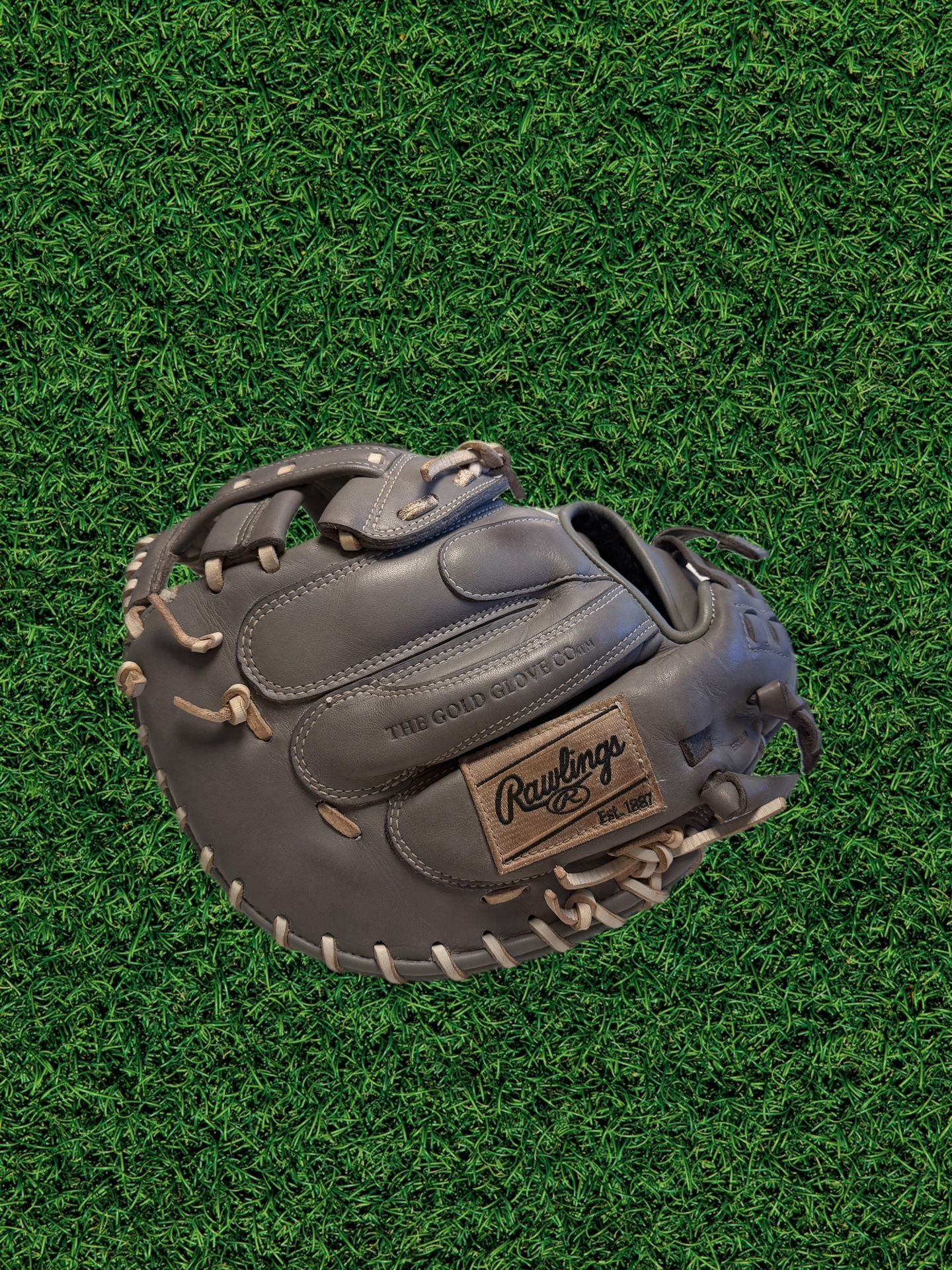 Rawlings GG Elite Catcher’s Mitt – 33” – Fully Cleaned, Detailed & Conditioned