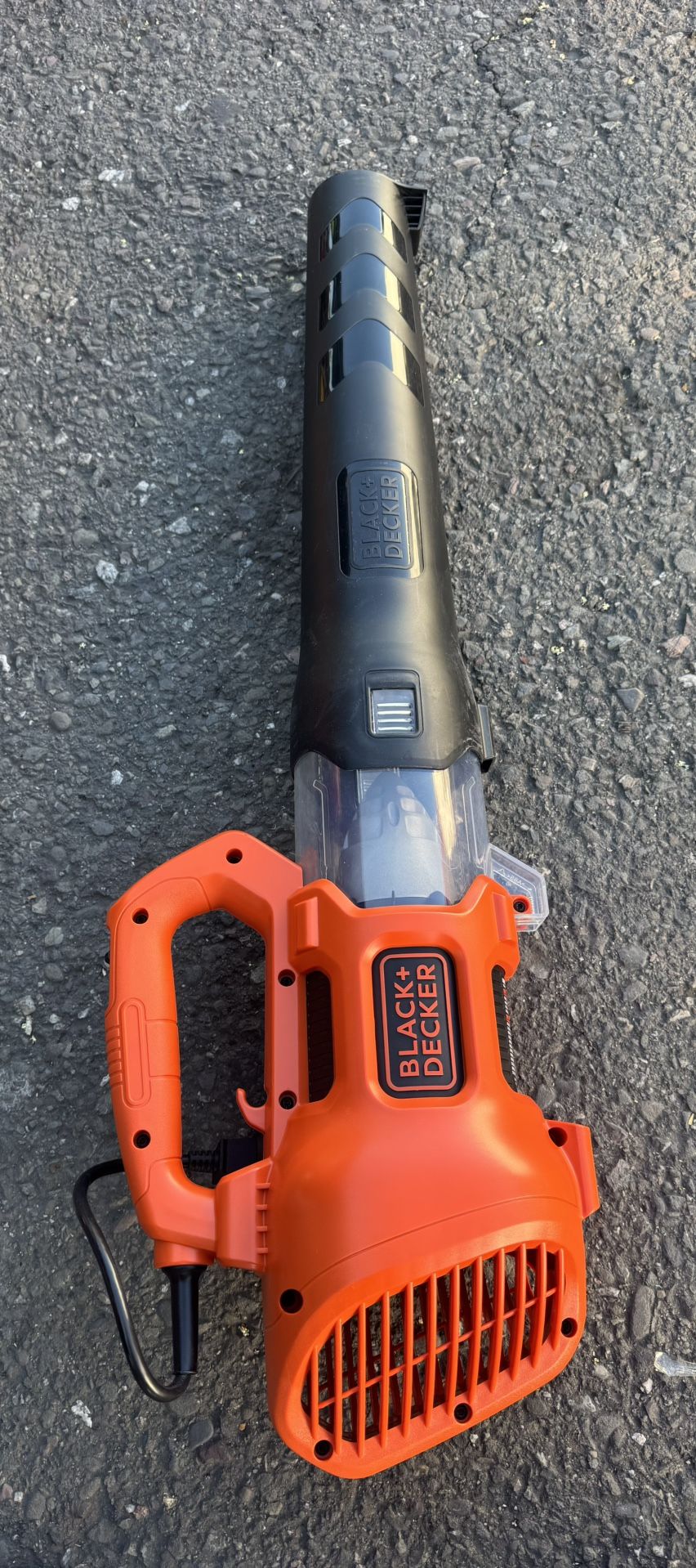 BLACK + DECKER Electric Axial Leaf Blower