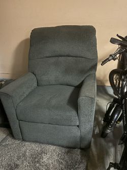 Rocky chair / recliner