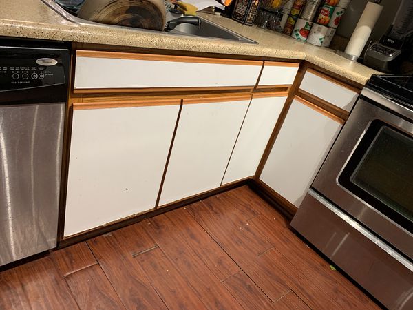 Free kitchen cabinets for Sale in Chandler, AZ - OfferUp