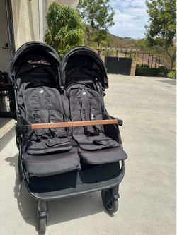 Excellent condition Joie double wide stroller!