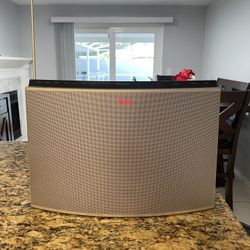 Bang & Olufsen B&o Beosound 1 Cd Player / Radio Tuner / Aux Speaker  From intense rhythms to laid-back listening – the impressive three-way loudspeake