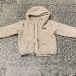 North face 3T Fleece White $8 Or Best Offer