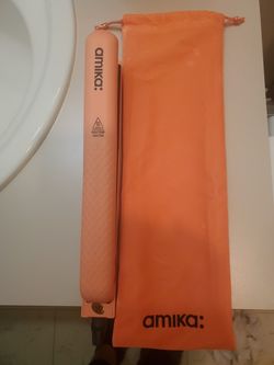 Brand new hair strainer with he protected bag brand new