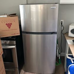 Frigidaire Fridge stainless steel