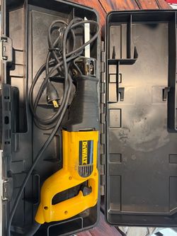 DeWalt Corded Reciprocating Saw with Case