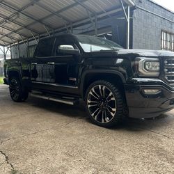 GMC /CHEVY/CADDY REPLICA 24’s On 33’s WHEELS
