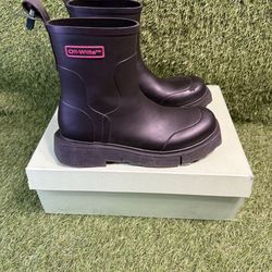 Size 11M - OFF WHITE Rubber Rain Boots