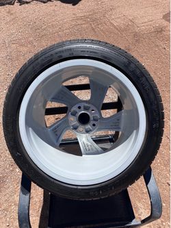 Set of 2 Audi rims and Goodyear tires
