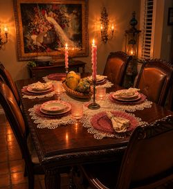 Dinner Table w/ 6 chairs