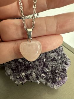 New, Beautiful Rose Quartz Crystal Heart Necklace. Jewelry Bag Included.